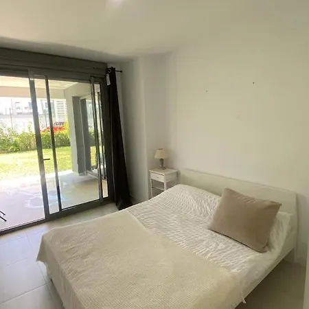 Precioso En Vanians Garden Apartment Estepona